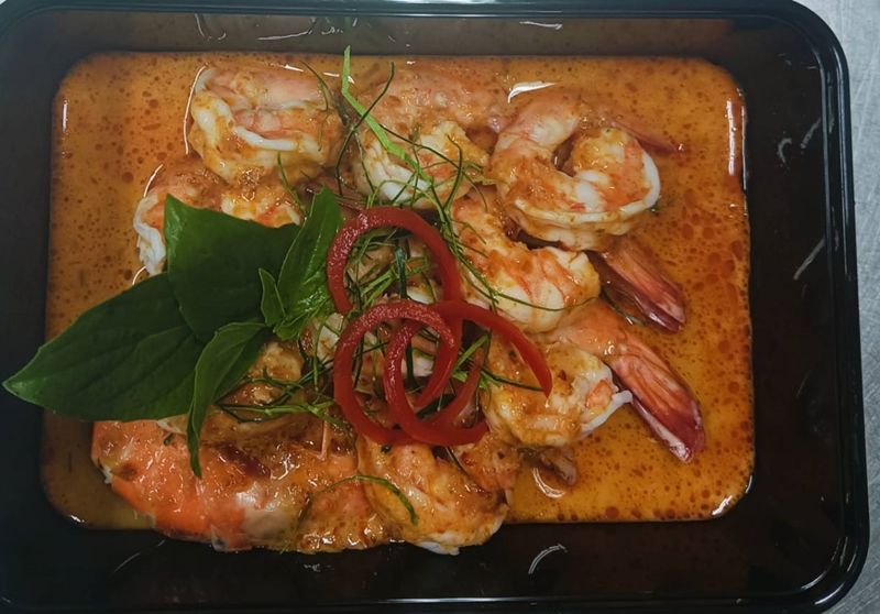 รูปกุ้งขาวพะแนงข้น